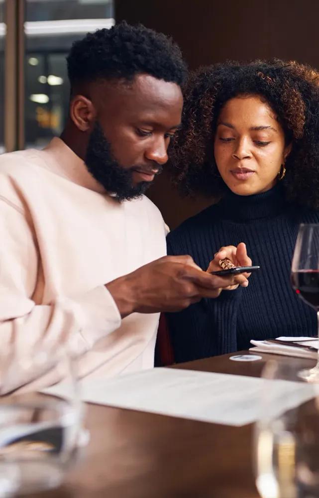 Gäste, die im Restaurant über einen QR-Code oder direkt beim Service am Tisch bestellen können